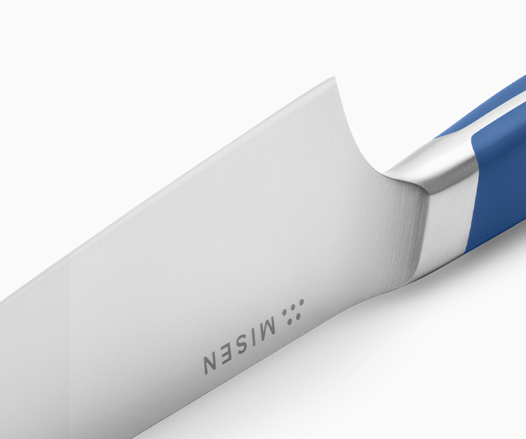 All knives in the Misen 2 Piece Knife Set are cut at an acute 15 degree edge angle.