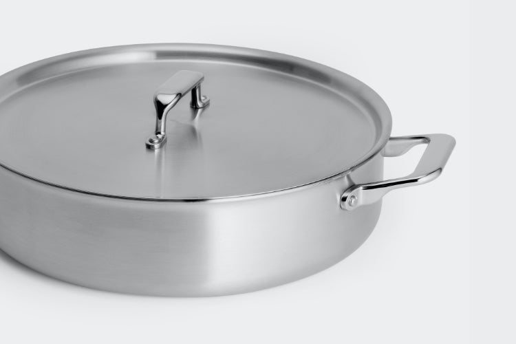 The premium steel in the Misen Complete Cookware Set allows it to stay hot longer and can be used for super quick heating.